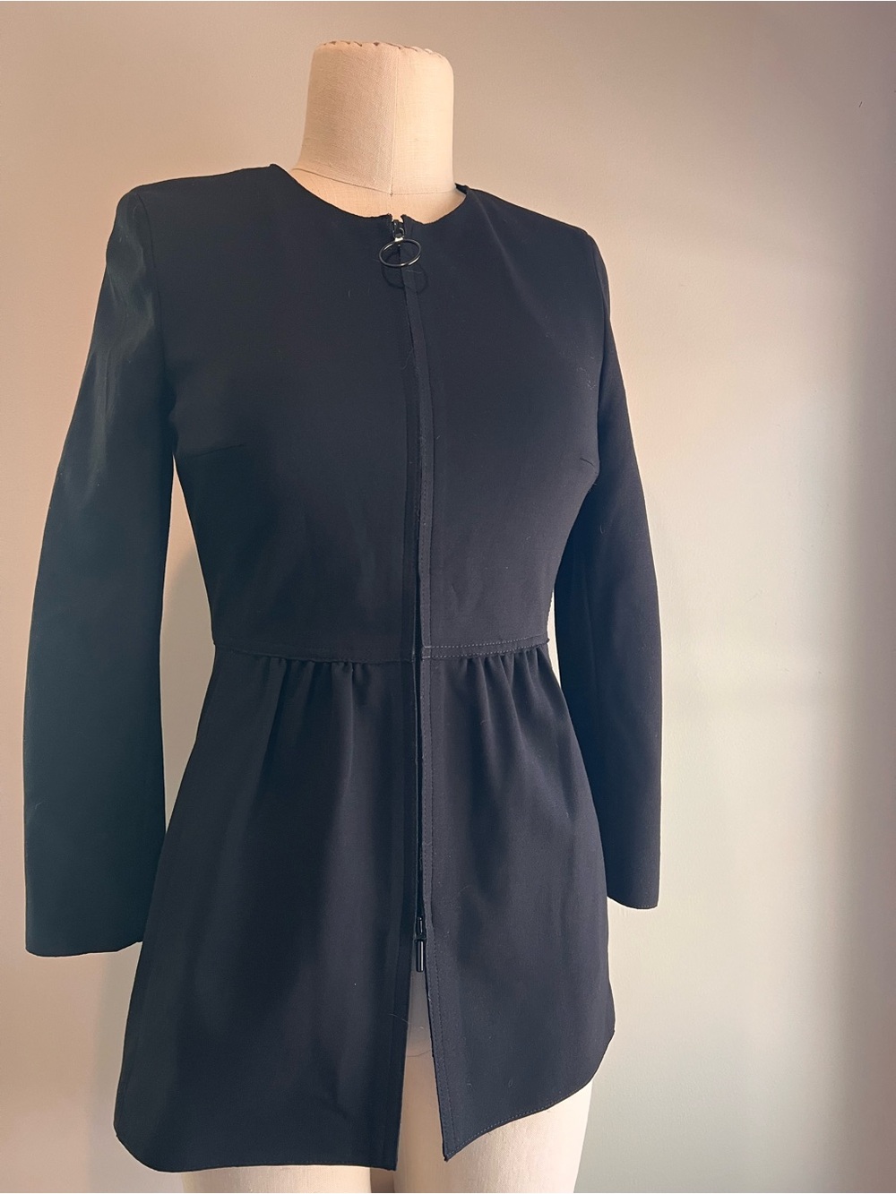 Akris Punto black peplum zippered blazer jacket IT 38 US 2